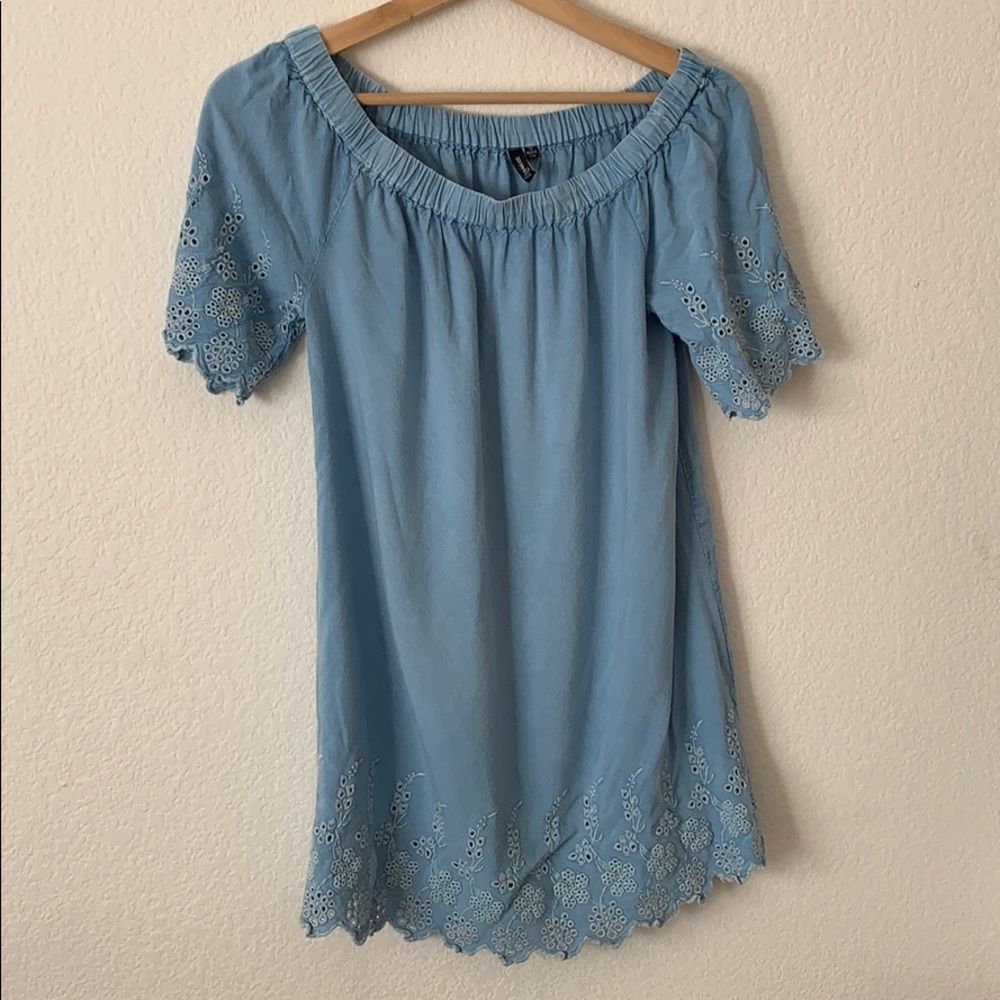 D&Kade off shoulder blouse-S